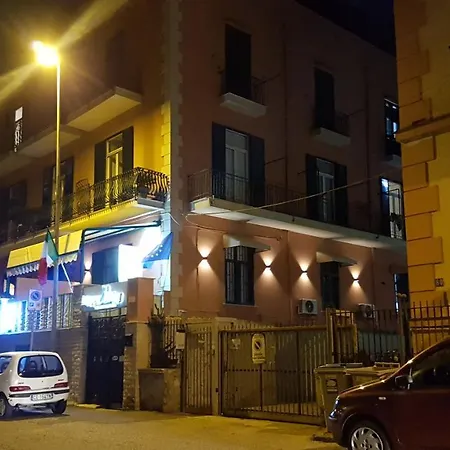 Hause Luisa Penzion Neapol