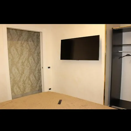 Konukevi Hause Luisa Napoli