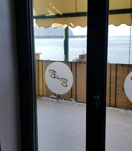 Pensión Hause Luisa *