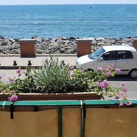 Hause Luisa Neapel