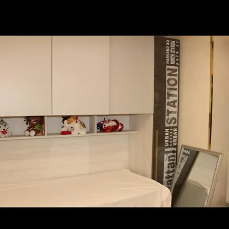 Hause Luisa * Napels