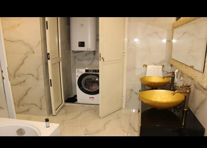 Hause Luisa * Νάπολη